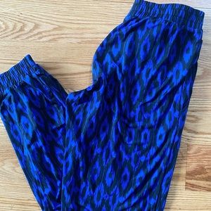 Black and royal blue Braeve silky dressy joggers